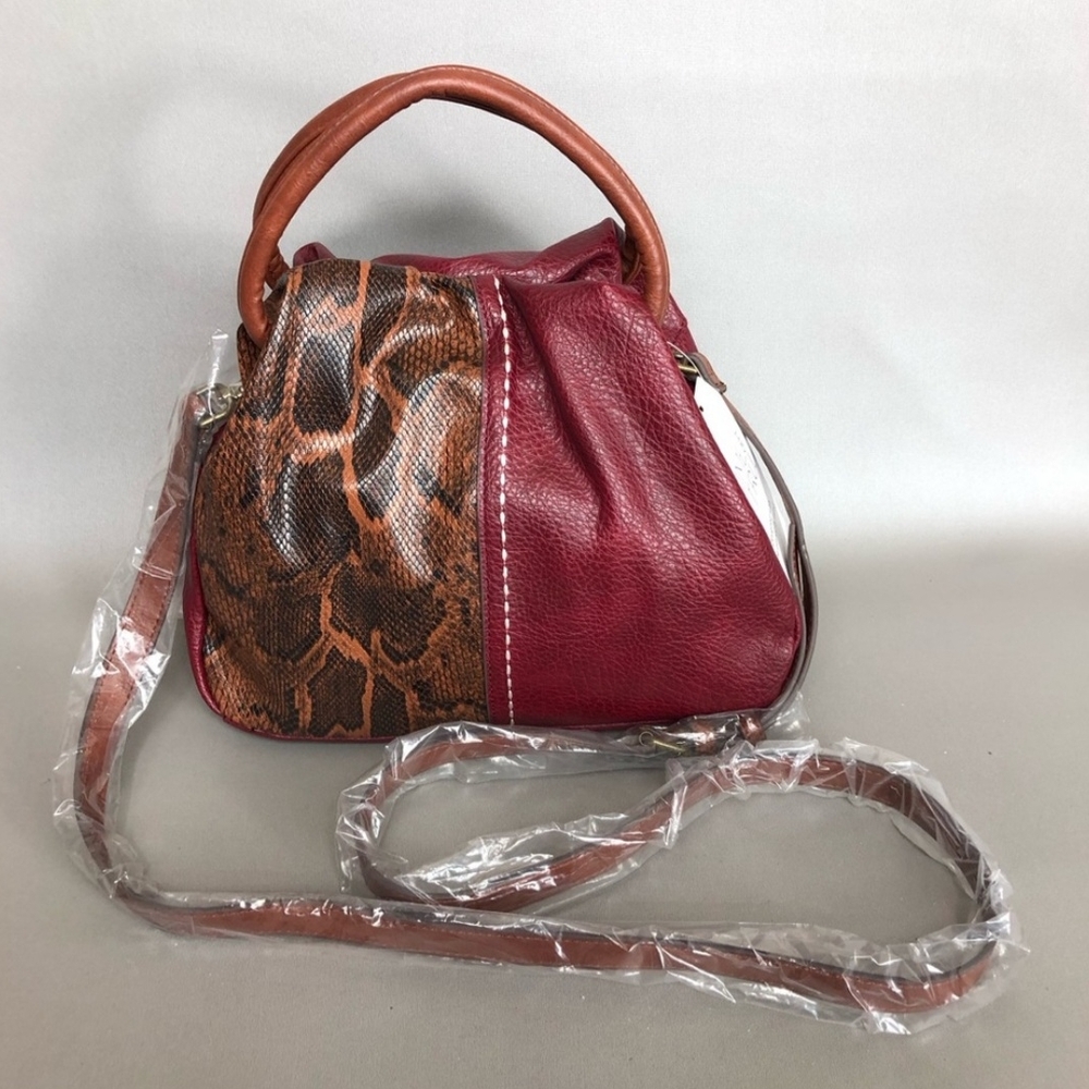 Women’s Time and True Fiona Cross Body Bag.